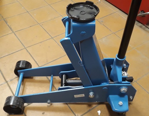 ZX0801С Домкрат подкатной 3 т.