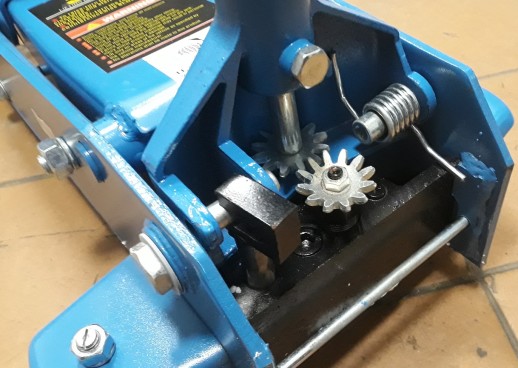 ZX0801С Домкрат подкатной 3 т.