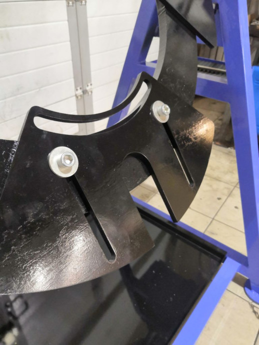 Кантователь редукторов заднего моста коммерческого транспорта КДР250