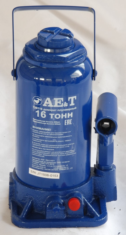 Домкрат бутылочный T20216 AE&T 16т