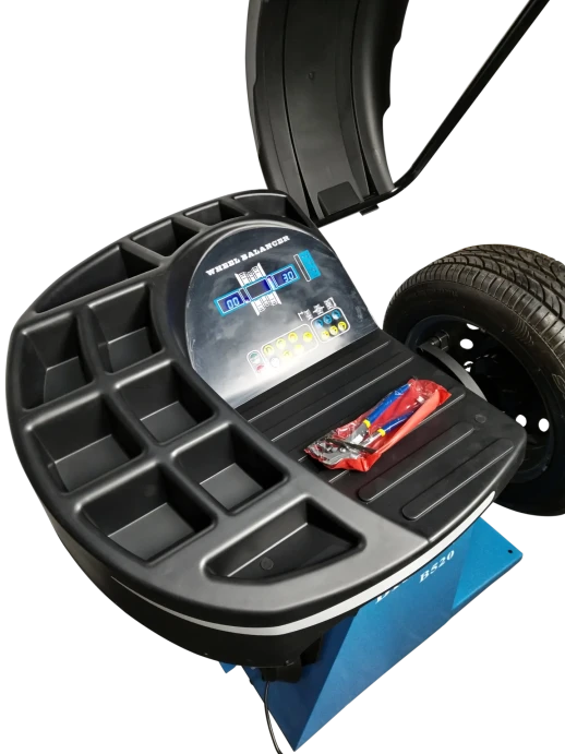 Легковой полуавтоматический балансировочный стенд B520 BRANN 10-22"