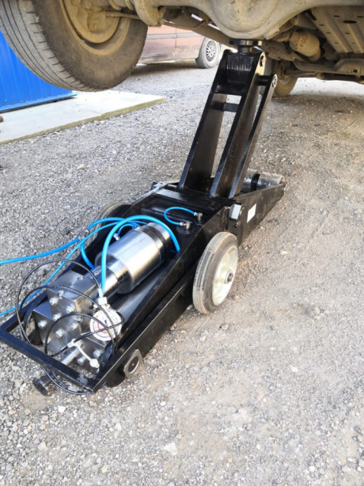 Домкрат пневмогидравлический подкатной 20т. ДПГМ20. Аналог HPG-820 Nenab (Швеция).