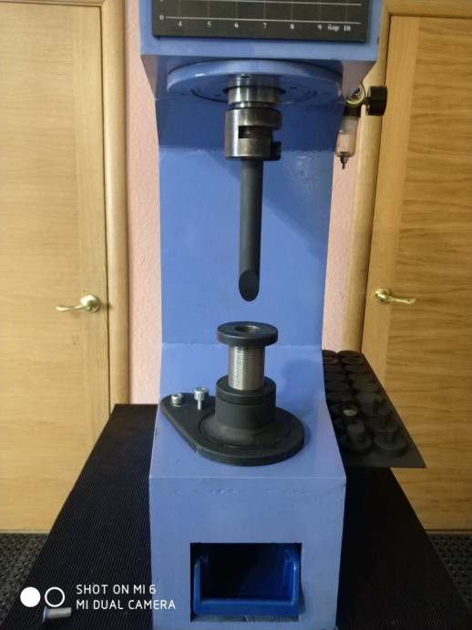 КЛЕПАЛЬНЫЙ СТАНОК КС5200 ДЛЯ ТОРМОЗНЫХ КОЛОДОК ГРУЗОВЫХ АВТО