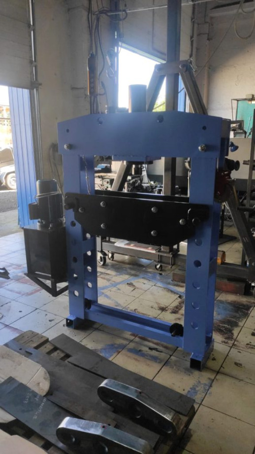 Гидравлический пресс 45т. ПГ45